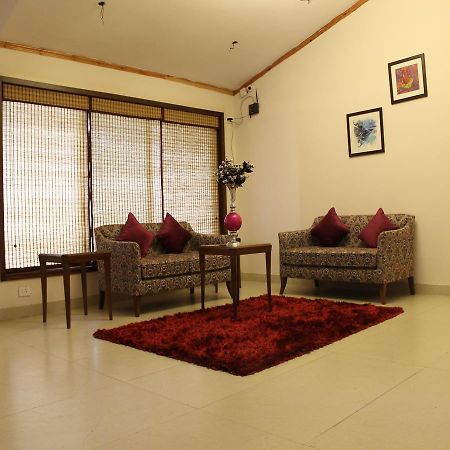 Oyo 2531 Hotel Una Comfort Misty Oak Nainital Exteriör bild